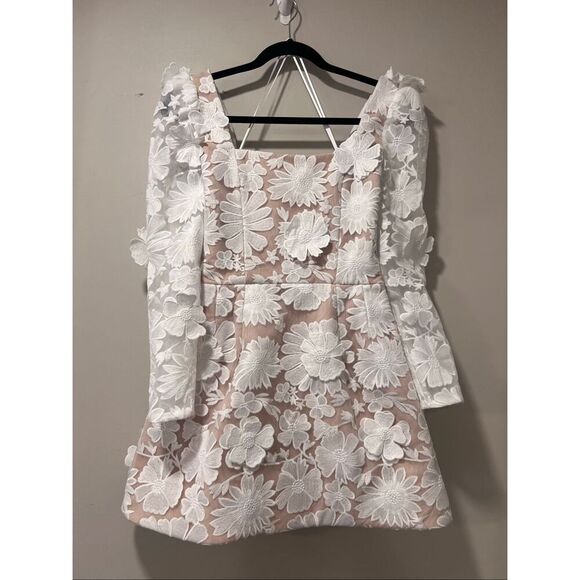Helsi Women's White Tan Ellen Long Sleeve 3D Floral Mini Dress Small NWOT - Picture 8 of 14